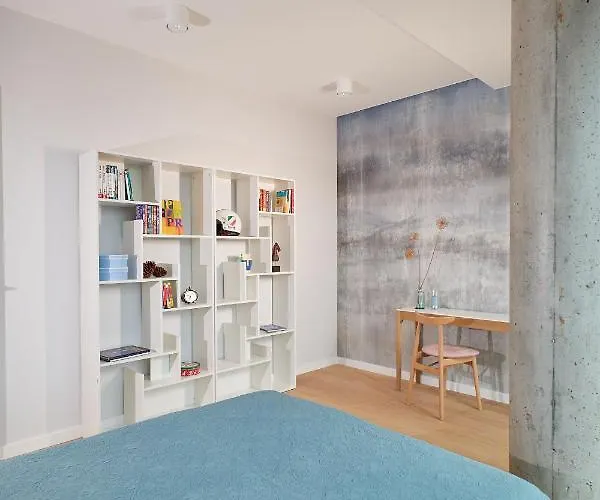 Hotel apartamentowy Park - By The Sea