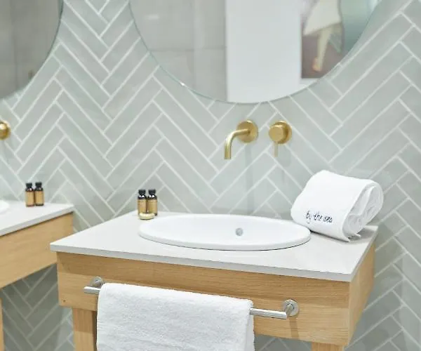 Hotel apartamentowy Park - By The Sea