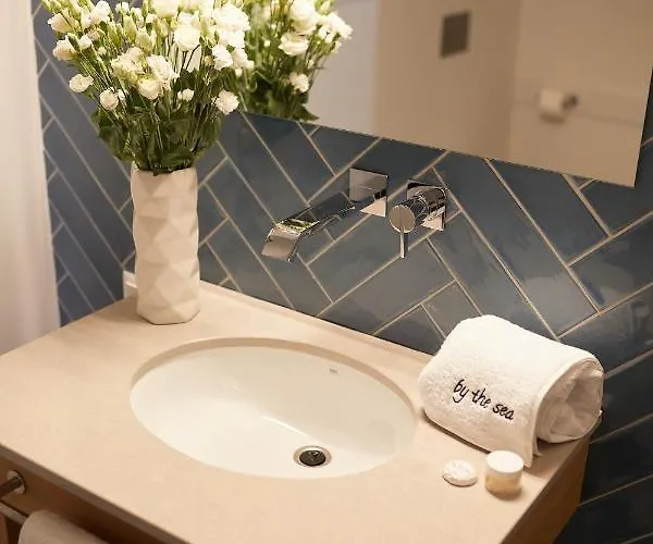 Park - By The Sea 4*